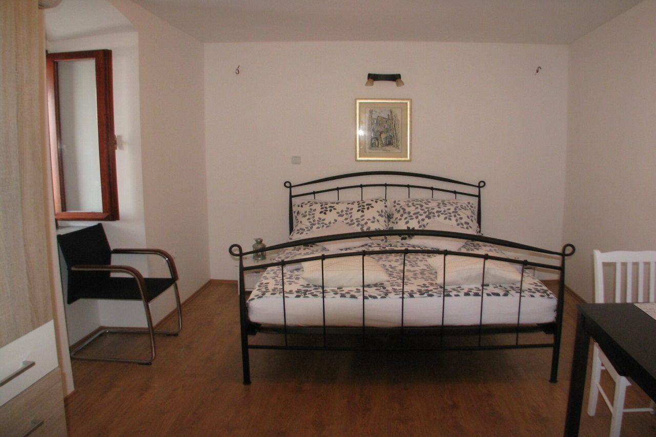 Apartment Noa Kaštel Kambelovac Eksteriør billede